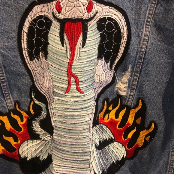 LF Cobra Embroidered Denim Jacket - Picture 7 of 7